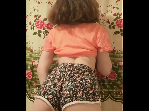 ❤️ Una ghjovana sexy si spoglia i pantaloncini davanti à a camera ❤️❌ Porno à porn co.hellporno-com.ru